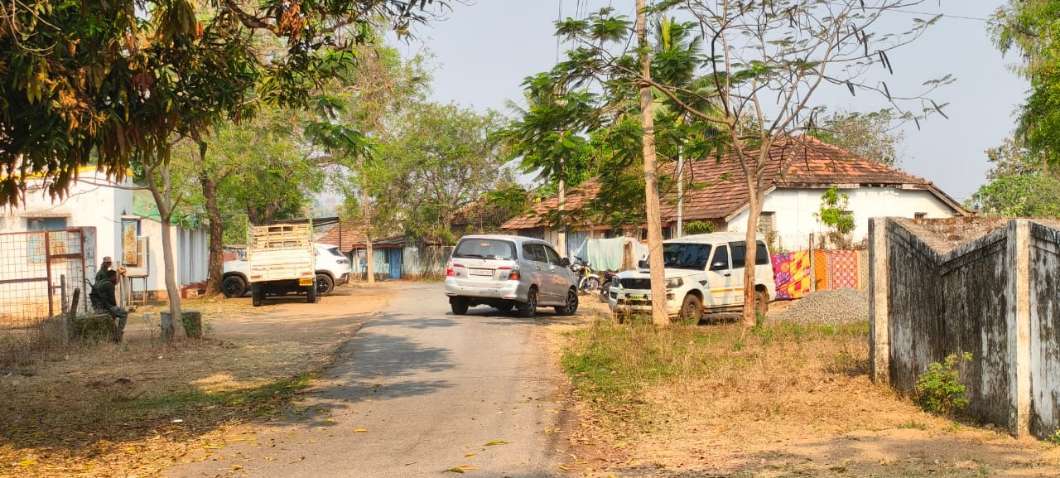 बस्तर के दो जिलों में EOW और ACB की रेड,  DFO , सहायक आयुक्त और दो शिक्षकों के ठिकानों में दबिश 