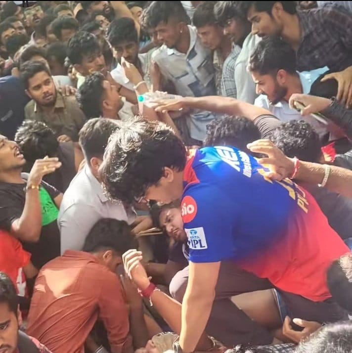 RCB के जीत के जश्न में बेकाबू हुई भीड़, अब तक 7 की मौत, कई घायल 