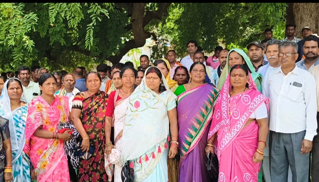 भानुप्रतापपुर और कच्चे परिवहन संघ में ठनी,भानुप्रतापपुर परिवहन संघ ने हिस्सेदारी बढ़ाने की मांग की, कच्चे परिवहन संघ बोला नहीं बढ़ने देंगे