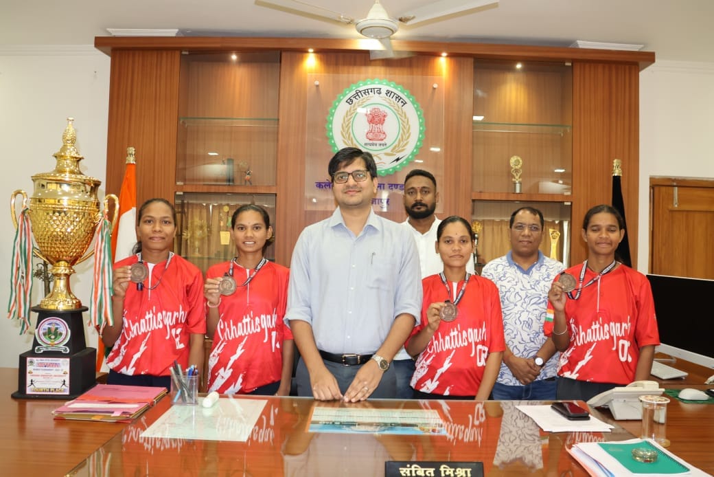 राज्य अलंकरण से सम्मानित किए जाएंगे बीजापुर के  राकेश  कड़ती