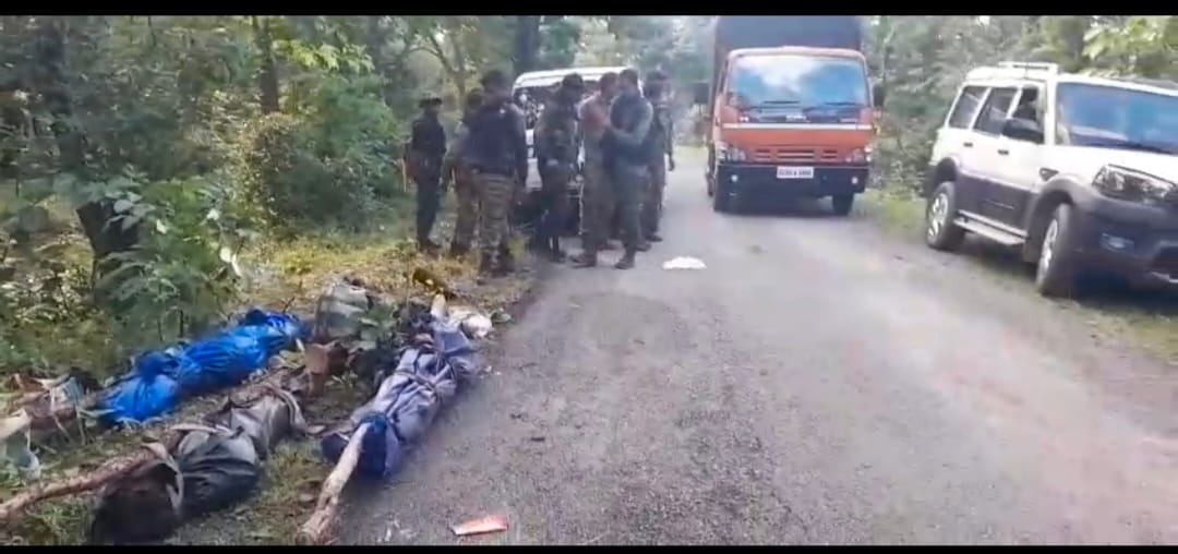 गांव के नजदीक पहाड़ी में जबरदस्त मुठभेड़, नक्सली कमांडर समेत 3 ढेर, बड़े लीडर की मौजूदगी की सूचना पर ऑपरेशन