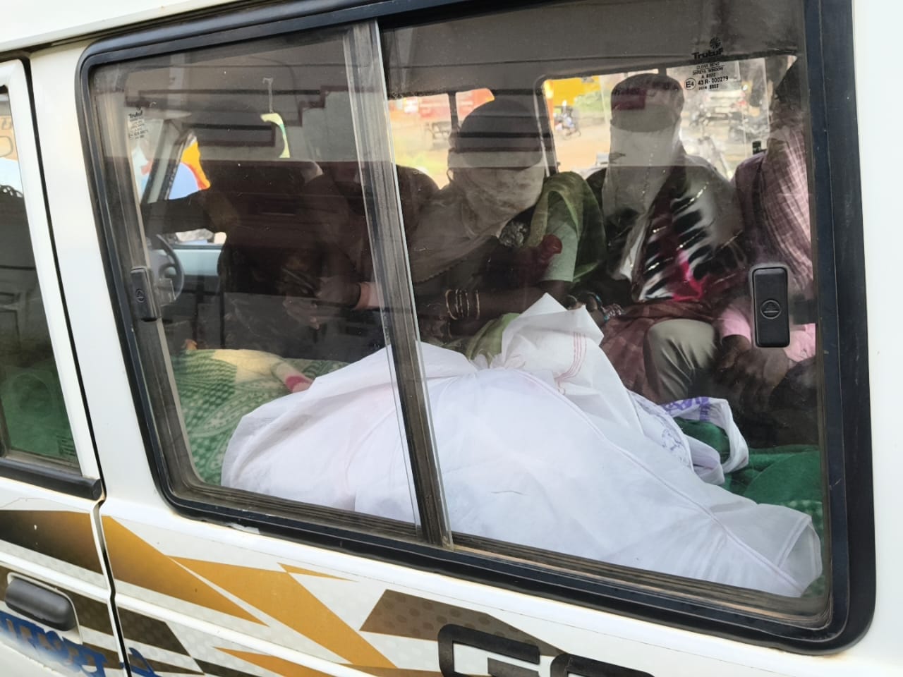 धर्मांतरण के खेल में मानवता शर्मसार, 3 दिन तक शव का नहीं हो सका अंतिम संस्कार आखिर में भेजना पड़ा जिले से बाहर