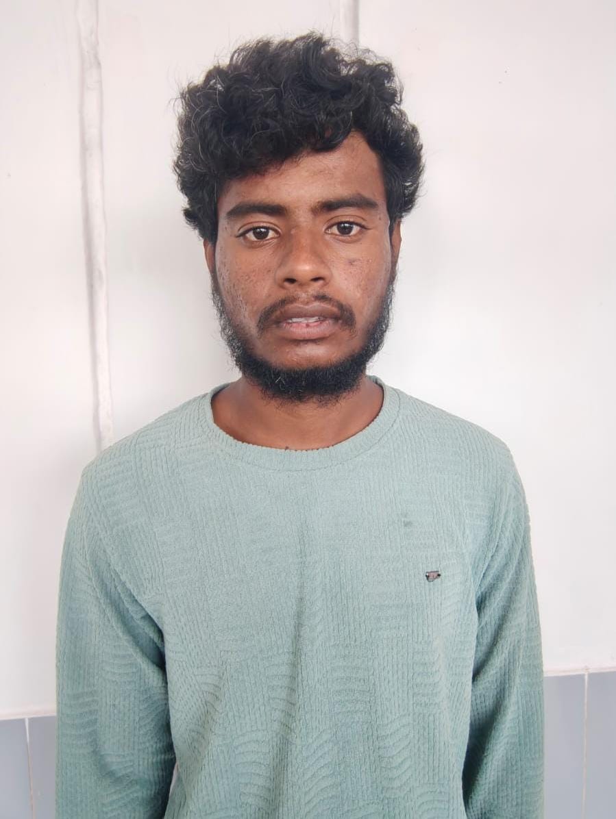 घर के दीवार में चुनवा दिया चोरी का सामान, एक आरोपी गिरफ्तार, सरगना की तलाश तेज